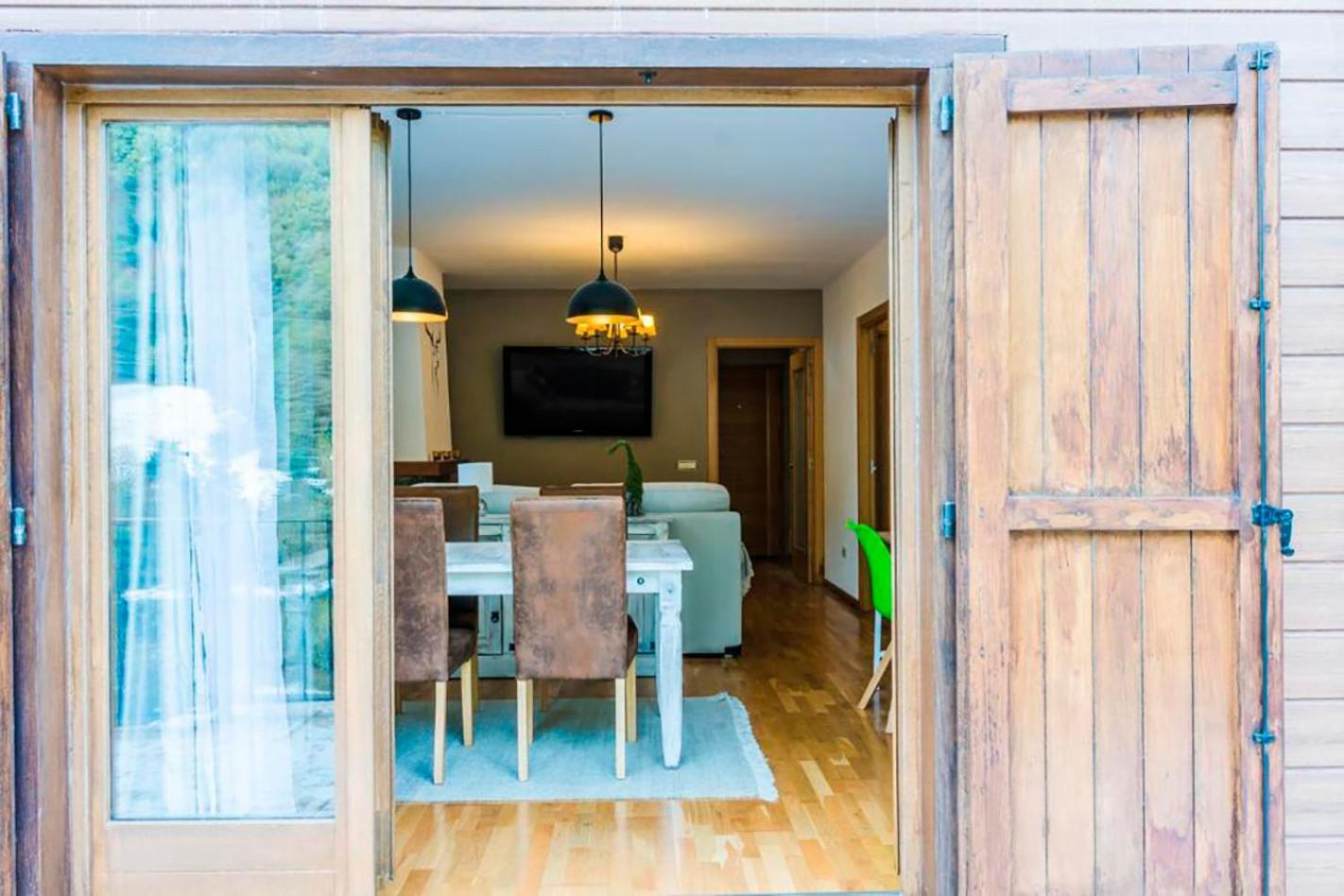 Apartamento A 15 Minutos De Baqueira Les Bordes ภายนอก รูปภาพ
