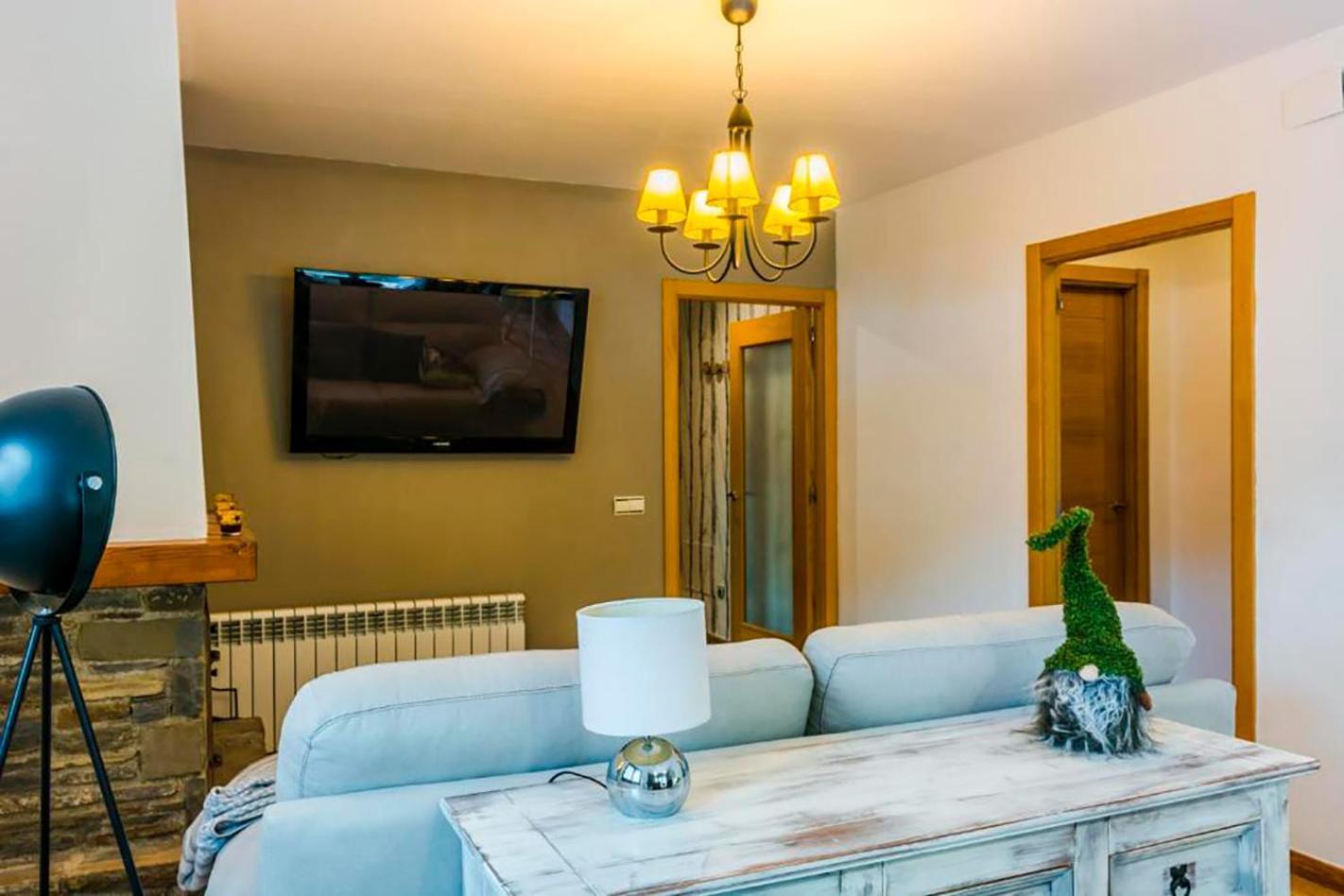 Apartamento A 15 Minutos De Baqueira Les Bordes ภายนอก รูปภาพ