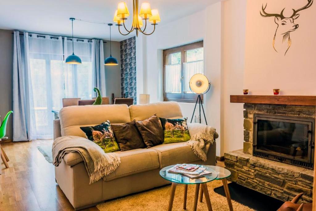 Apartamento A 15 Minutos De Baqueira Les Bordes ภายนอก รูปภาพ